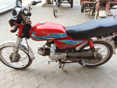 engine pack hy tyre ok hin battery horn ok 03138259335 per call kr len