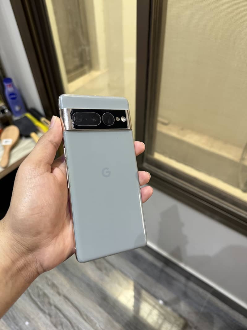 Google pixel 7 pro 2