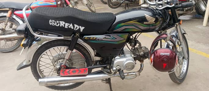 Honda CD 70 2023