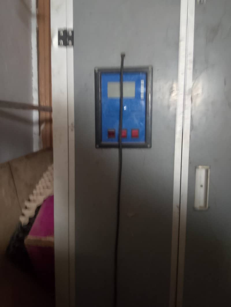 automatic incubator 1