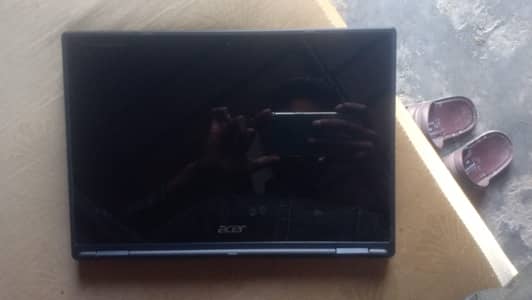 Acer Chromebook 360 rotateable touchscreen 4GB Ram 32 GB memory