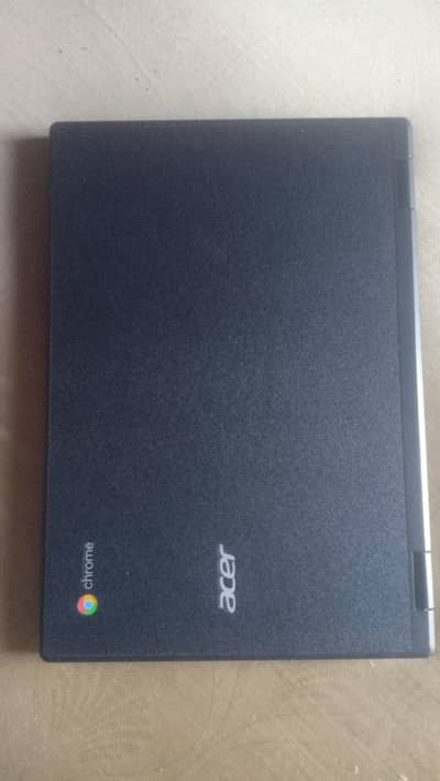 Acer Chromebook 360 rotateable touchscreen 4GB Ram 32 GB memory