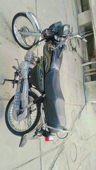 URGENT SALE HONDA CD 70 IN LUSH CONDITION