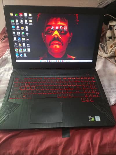 Asus gaming and graphic laptop