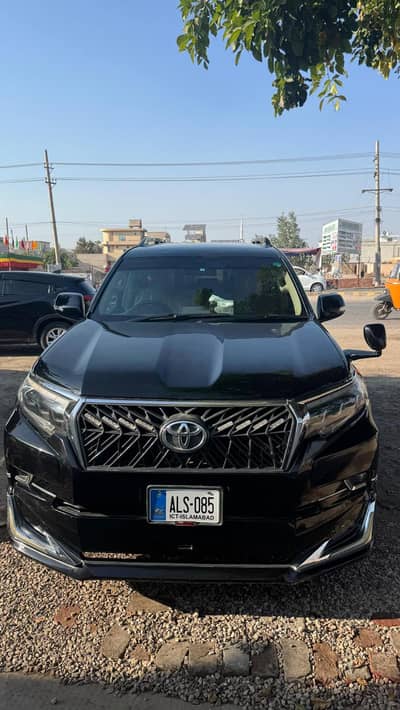 Tx Prado 2013 model For sale