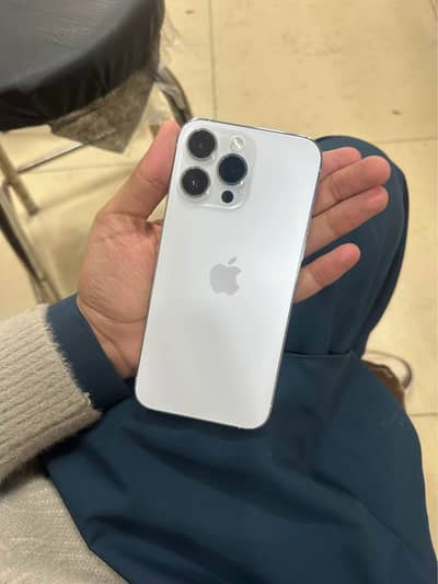 14 pro max white  pta approve