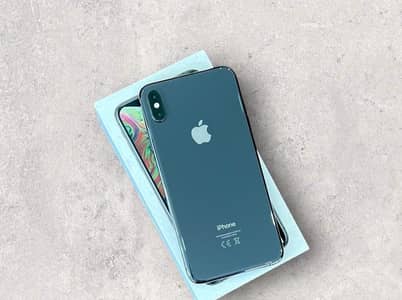 Iphone XS Max for sale Contact  0322 8680530 call or Whatsapp