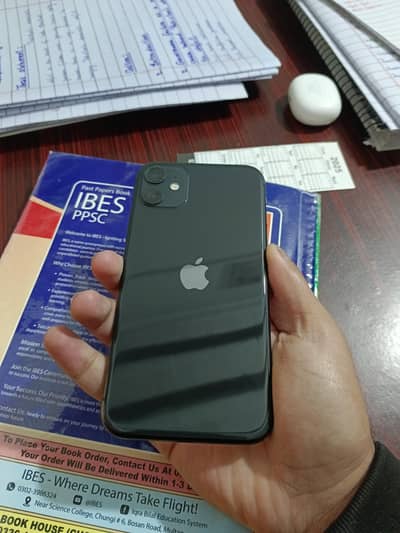Iphone 11 64GB PTA Approved