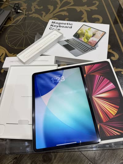 iPad Pro m1 chip 1tb storage