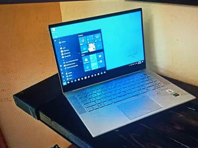 dell laptops Core i7 With box and orginal charger