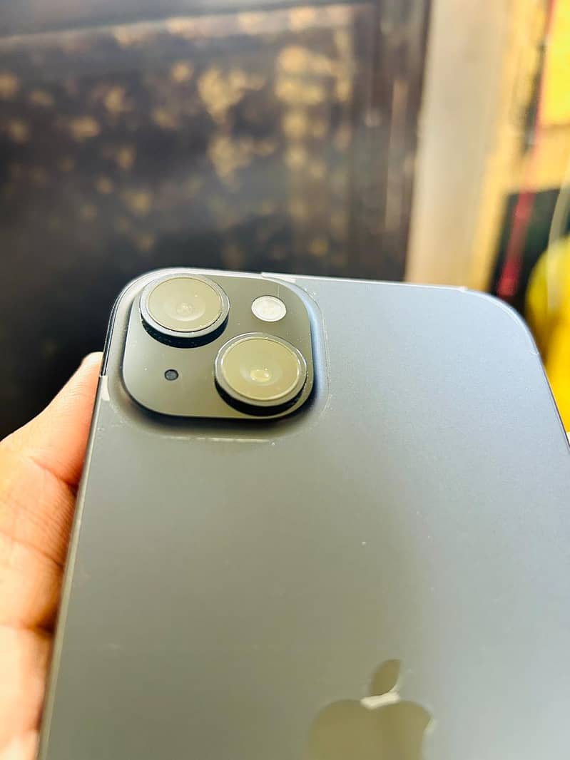 Apple iPhone 15 plus 4