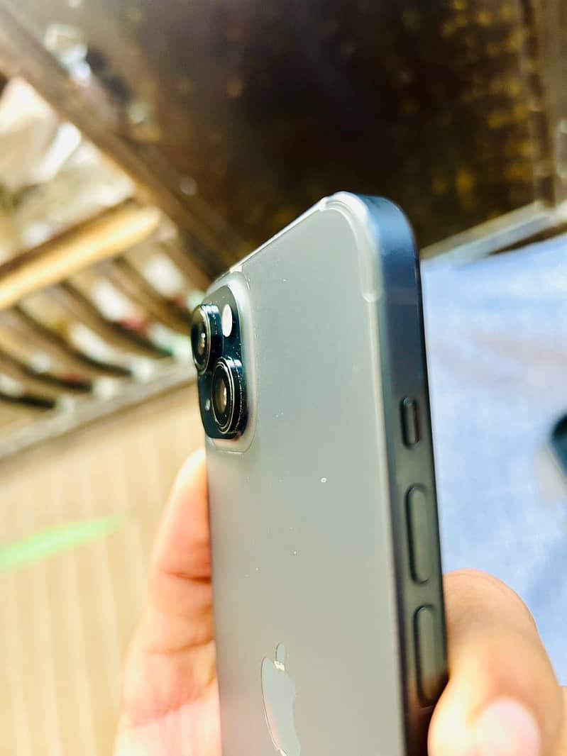 Apple iPhone 15 plus 5