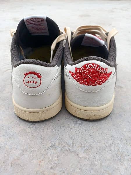 TRAVIS SCOTT REVERSE 2