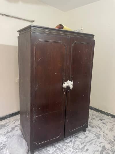 Cupboard for sale 6ft