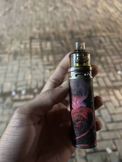 Voppo 60w heavy smoke vape with 1 new coil & 1 coil has 2-3 refiles