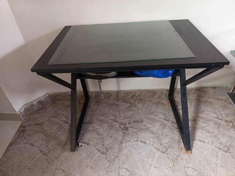 Computer Table 2