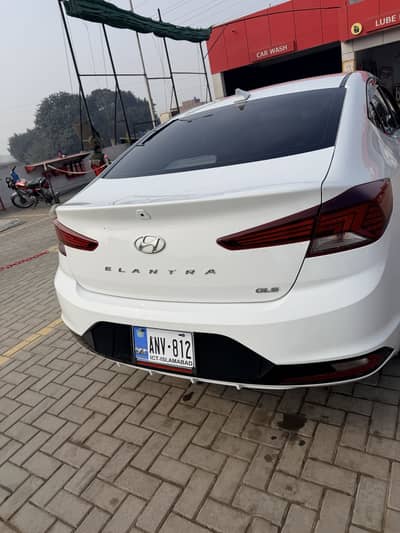 Hyundai ELANTRA GLS 2022 MINT CONDITION LIKE NEW