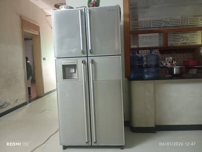 Hitachi Double Door Fridge 10/10 Condition