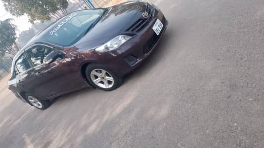 Toyota corrola Gli 2012 Colour Redwine Engine Suspention 100%