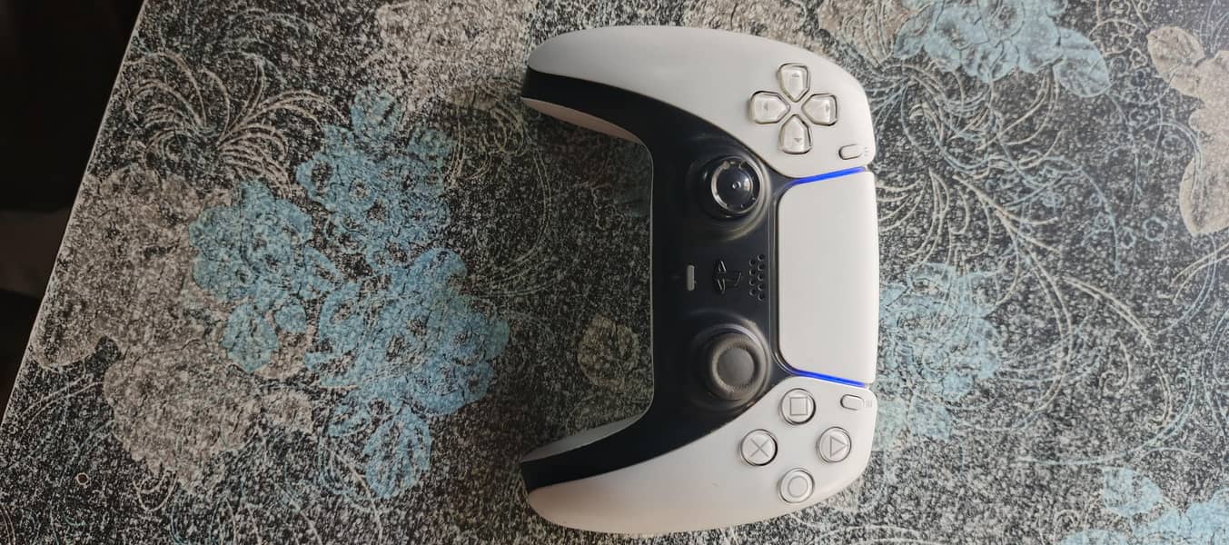 PS5 ORIGINAL CONTROLLER 1