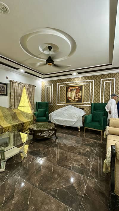 1 KANAL BRAND NEW CONDITION FURNISHED FULL HOUSE AVAILABLE FOR RENT IN SCG LAHORE