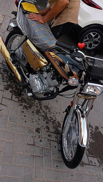 Honda cg 125 gold edition 2025