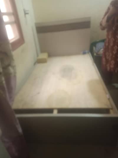 single bed for sale