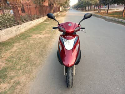 United Scooty 100 CC petrol 5509 km driven only like new scooty