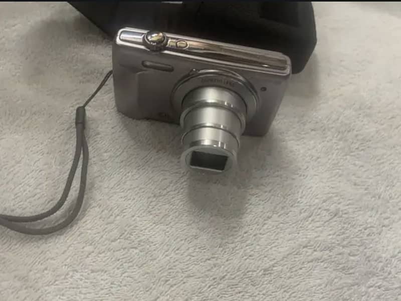 Good condition camera 1