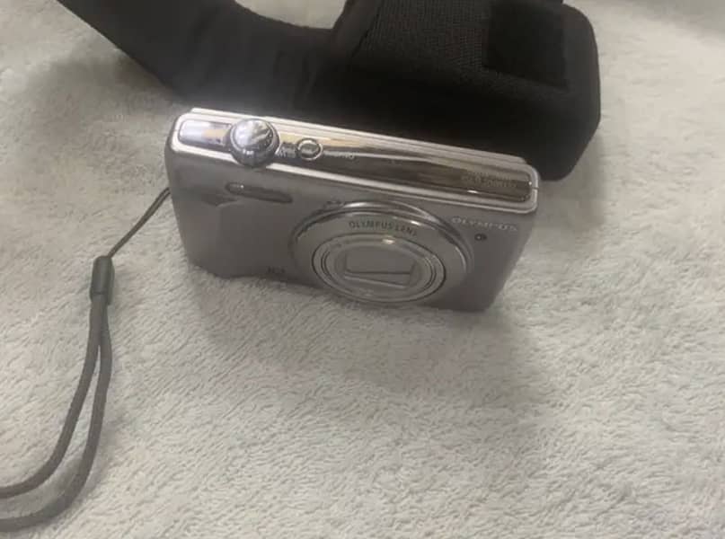 Good condition camera 3