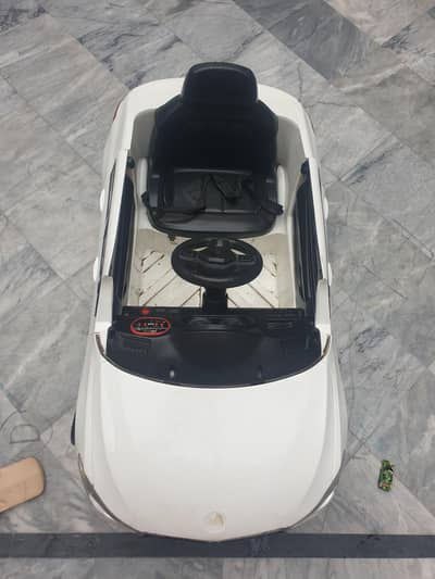 kids car in new condition