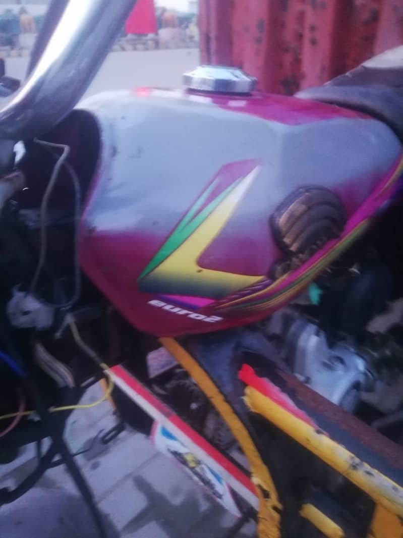 crown 100cc 2