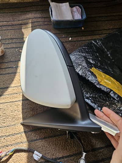 audi etron left side mirror