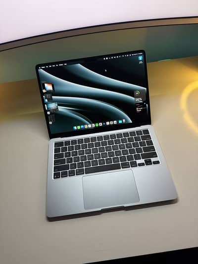 Apple MacBook Pro M2 | Smooth Daily Workflow Machine