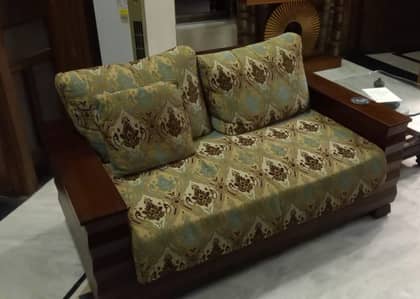 7 seater Sofa set