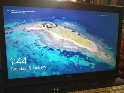FUJITSU i7 2640M 2.80GHZ 8GB RAM SSD 128 GB