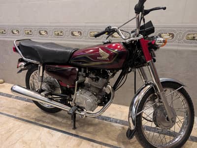 Honda 125 Total Genuine 2017 Model 1st owner