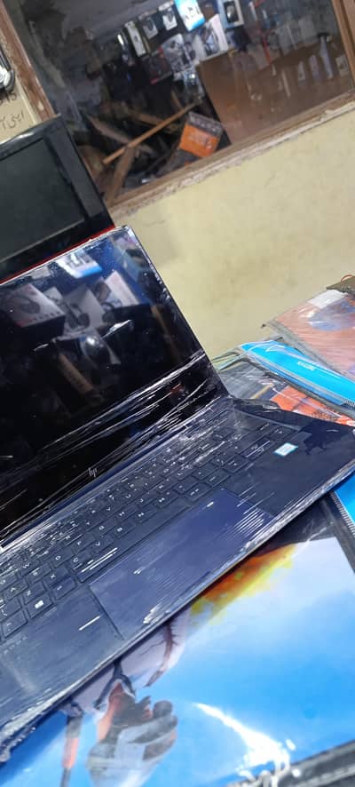 hp dragonfly touch screen and 360 i5 8th gen 16gb ram