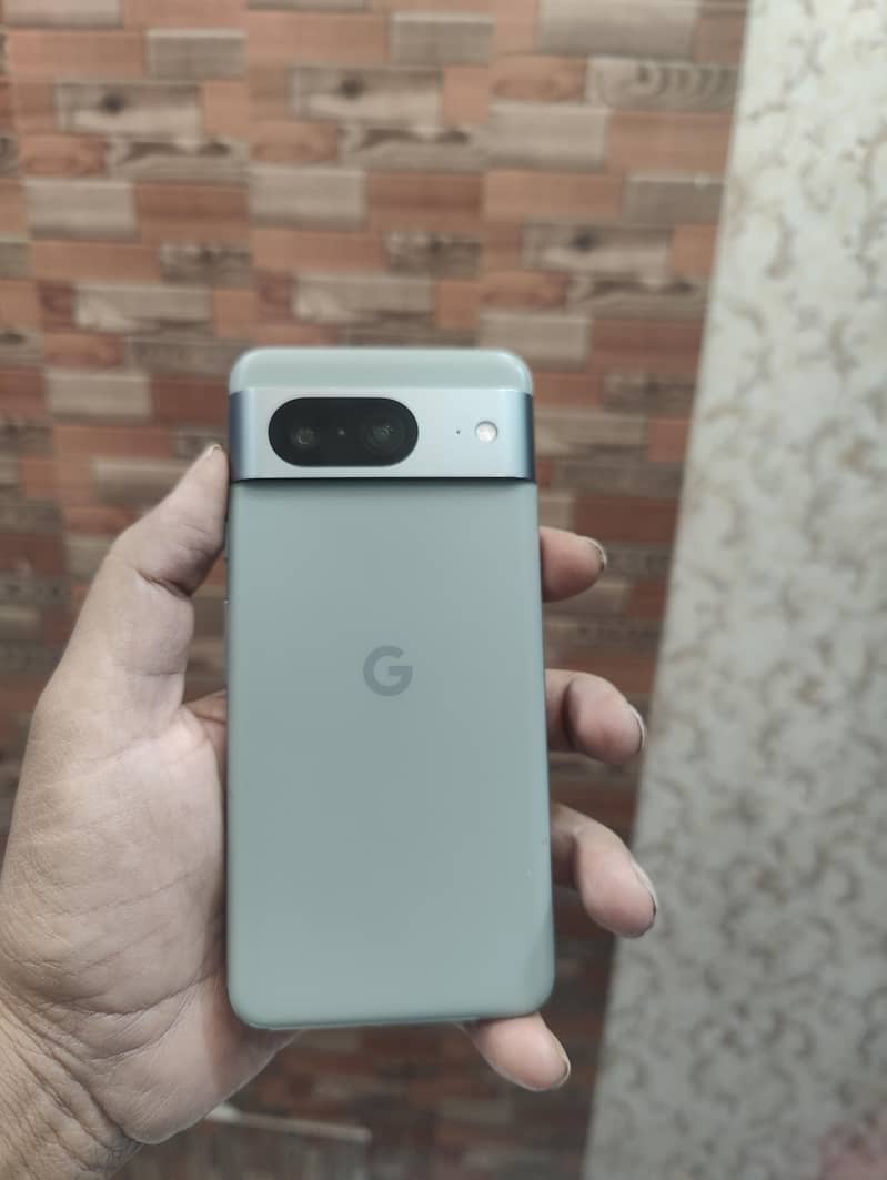 Google pixel 8 2