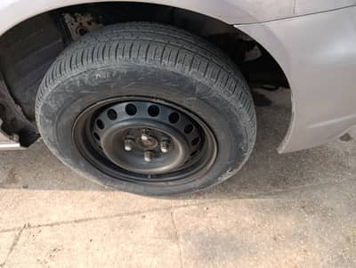 14 Inches Rims & Tyres (175/70/14)