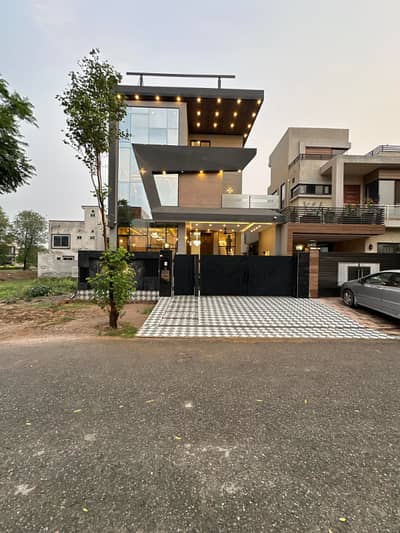 3 Years Installments Plan 10 Marla Brand New House For Sale In Park View City