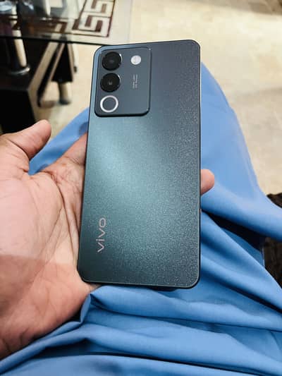 Vivo V29E cleanest phone