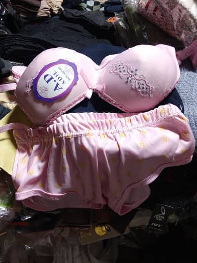 pack of 4 Cotton Embroidered Comfortable And Lightweight