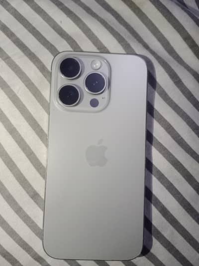 15 pro 256 gb jv 10/10 natural titanium