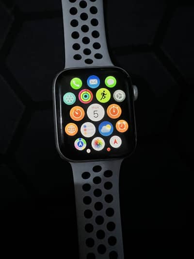 Apple Watch Series 5 Nike Special Edition