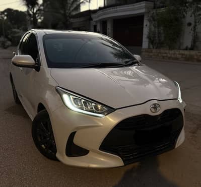 URGENT SALE YARIS G LED PEARL WHITE MODEL 2021 REGISTERED 2024