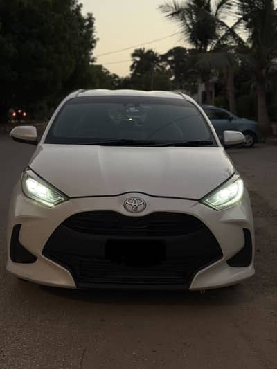 URGENT SALE YARIS G LED PEARL WHITE MODEL 2021 REGISTERED 2024