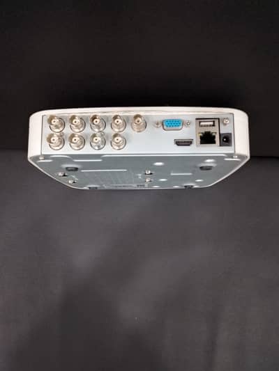 Dahua DVR 8 Channel with 2TB Hard drive, condition 10/10
