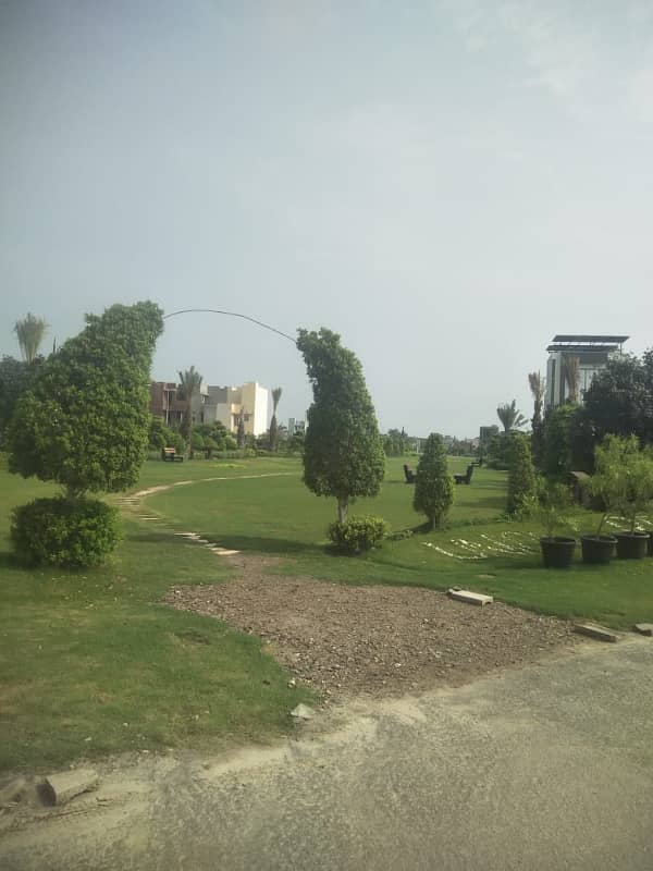 Cheapest price Plot 9