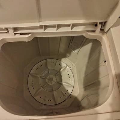 washing machine with twin tub
